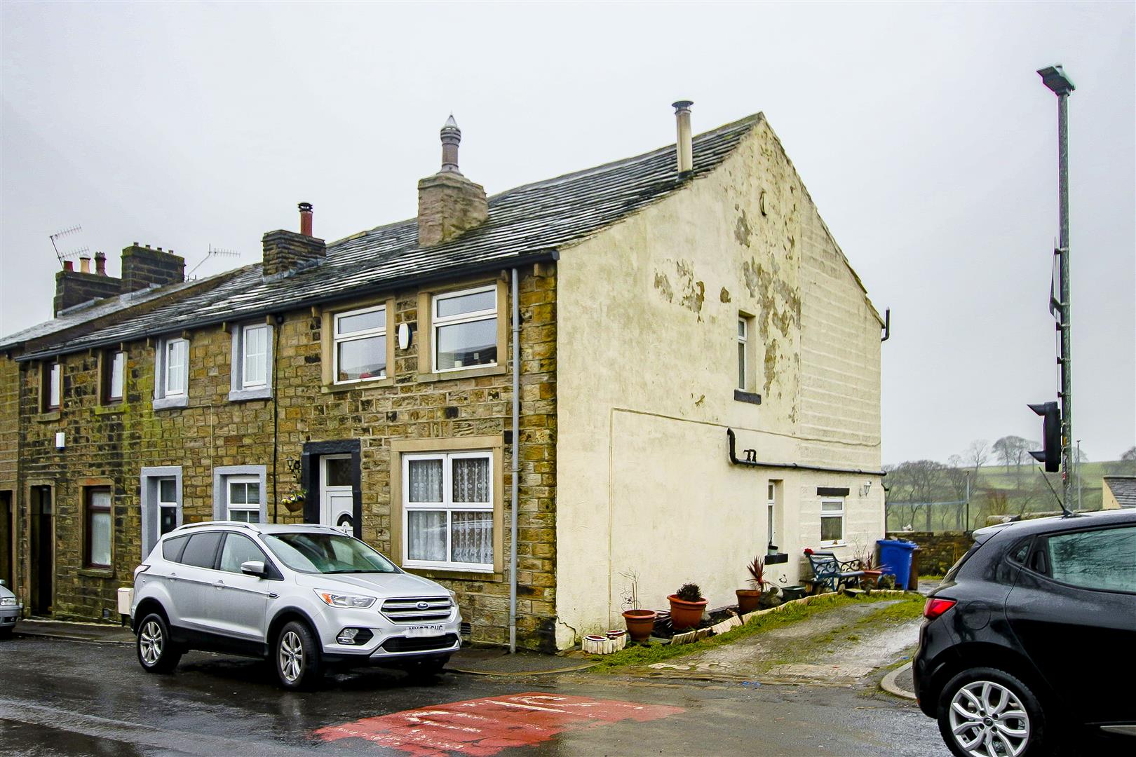 3 Bed End Terrace House For Sale - Main Image